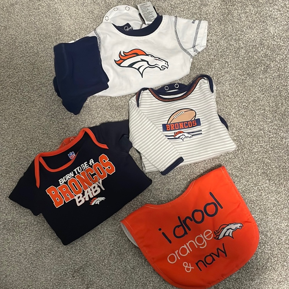0-3m Denver Broncos set